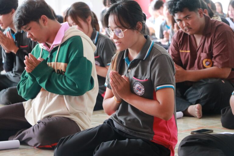กิจกรรมไหว้พระสวดมนต์ทุกวันพุธ